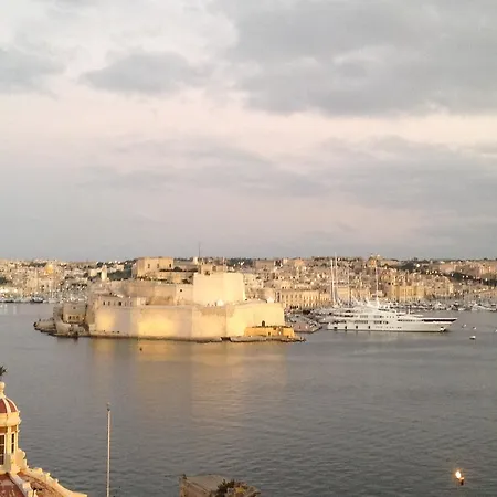 Harbour View شقة *
