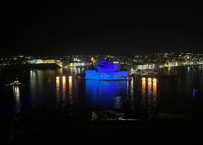 דירה Harbour View